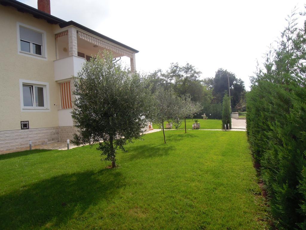 Holiday Home Villa Ivan Umag Zimmer foto